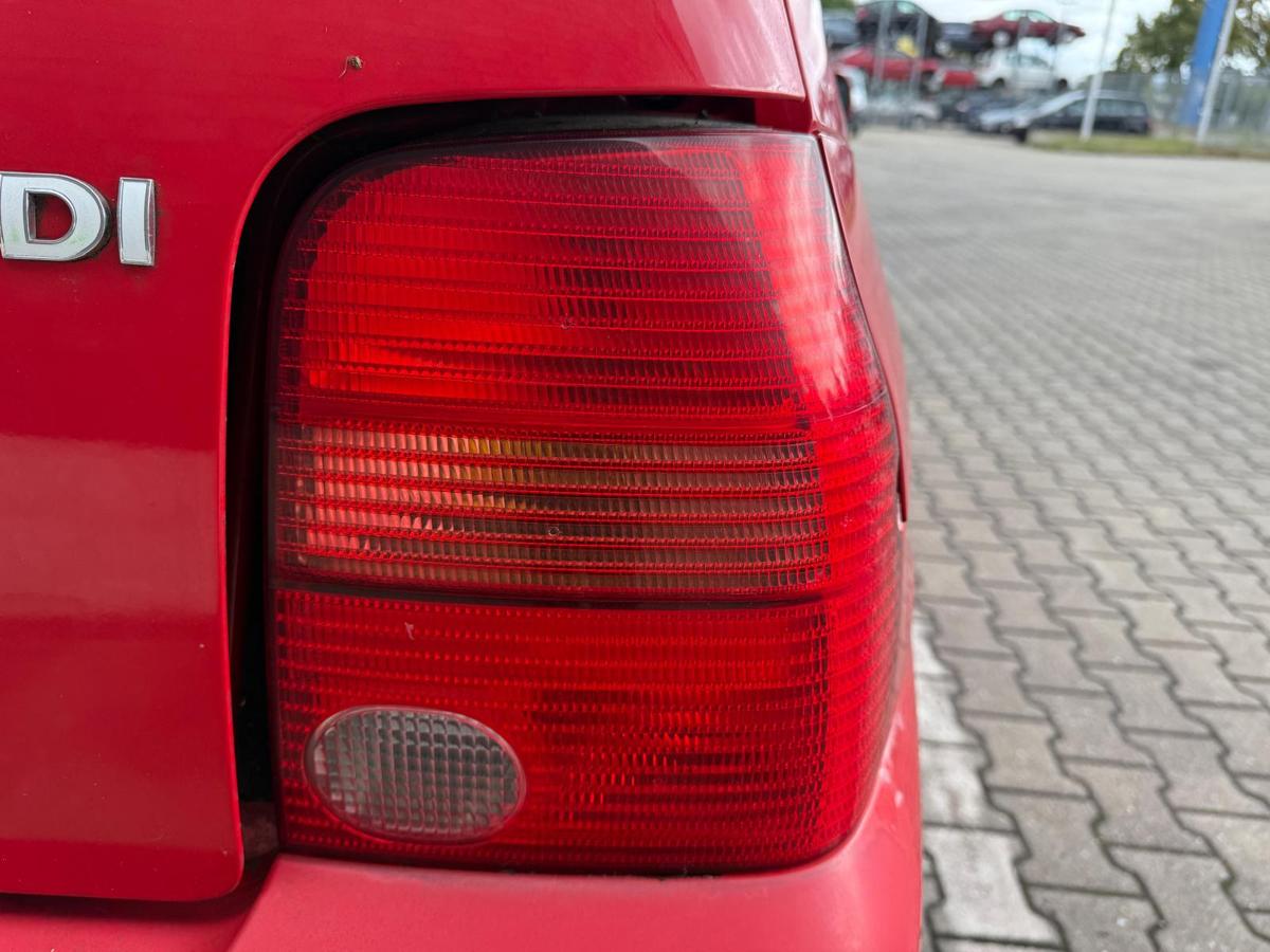 VW Lupo 6E 3L original Rücklicht Rückleuchte rechts BJ99